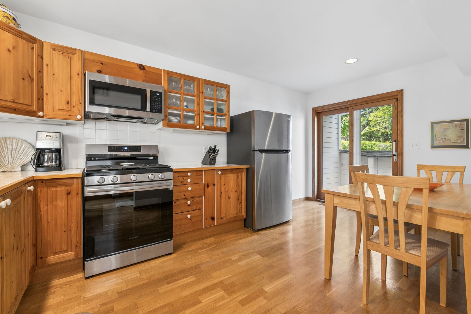 Eat in kitchen