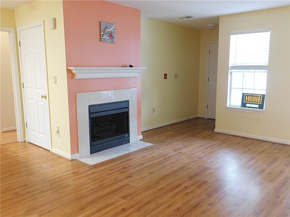 5th image of 2105 Lenox Dr