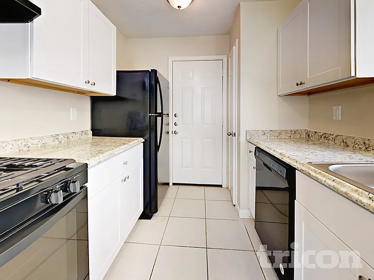 3446 Edgecreek Dr — Photo 14