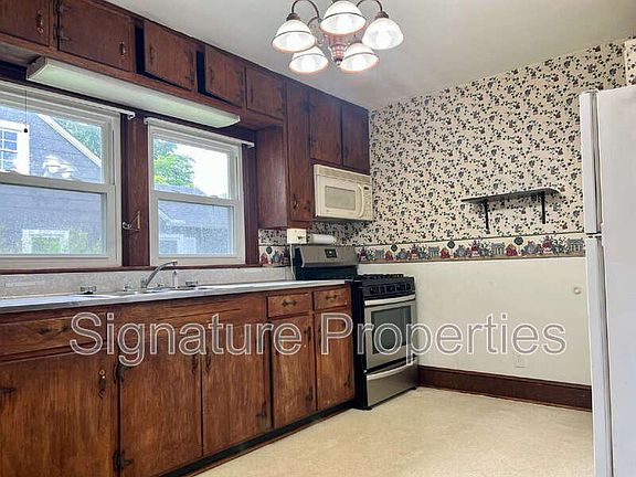 5th image of 335 Linden Ave