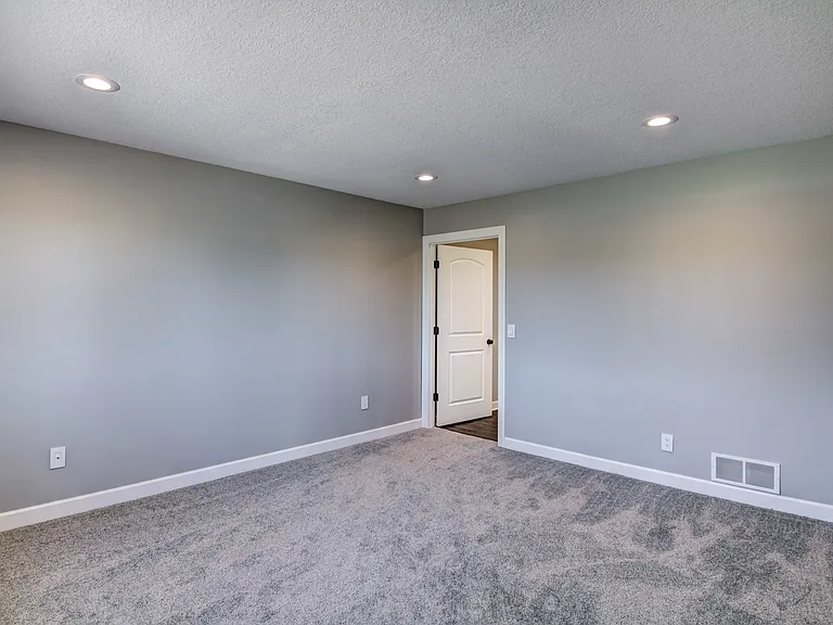 1355 Blue Jay Pl — Photo 11