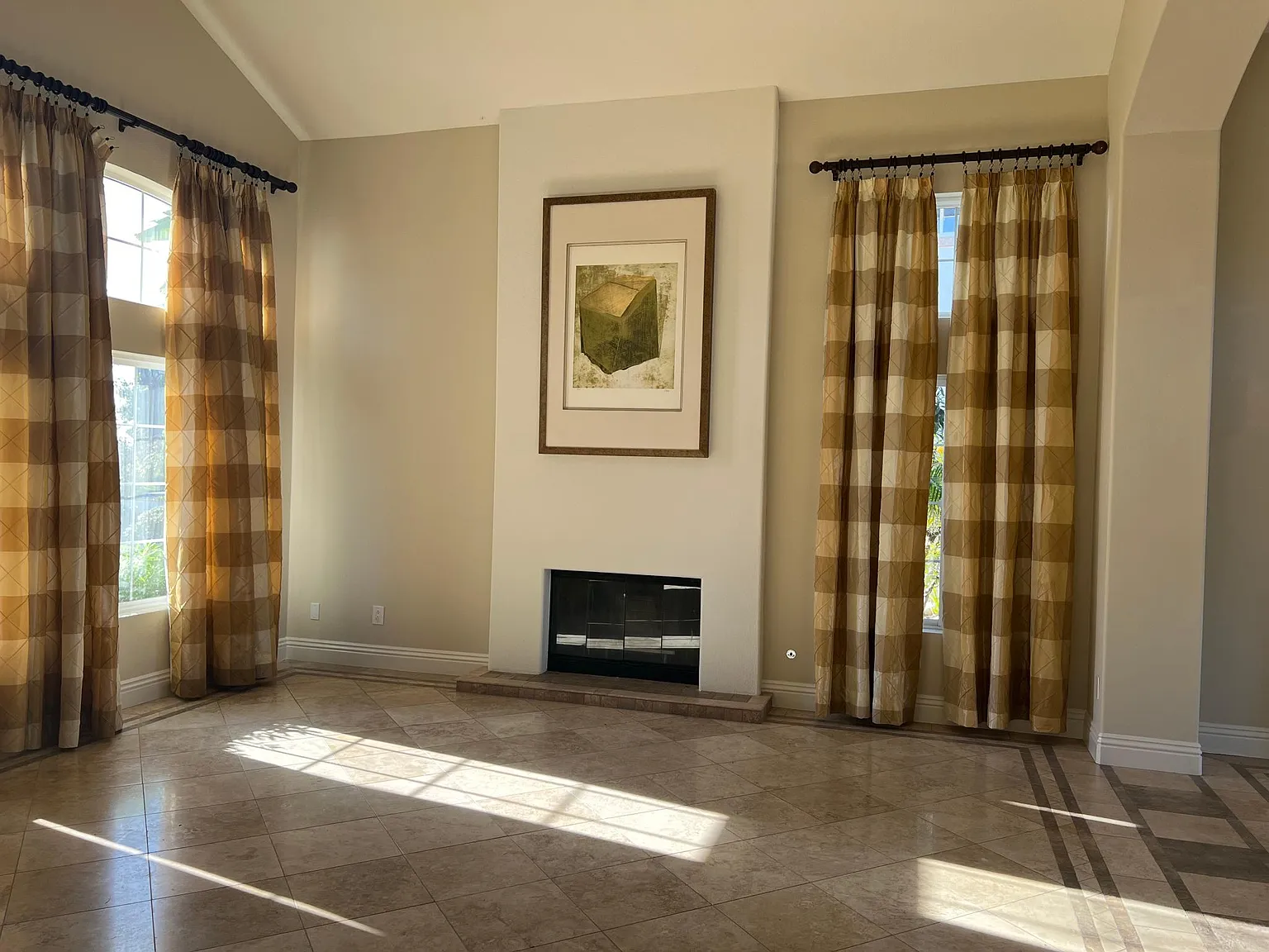 5 bed, 3412 sqft, $6,000 — Photo 3