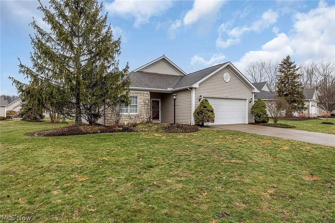 4261 Lake Harbour Way photo 1