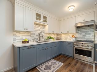 423 Enfrente Rd #B, Novato, CA 94949