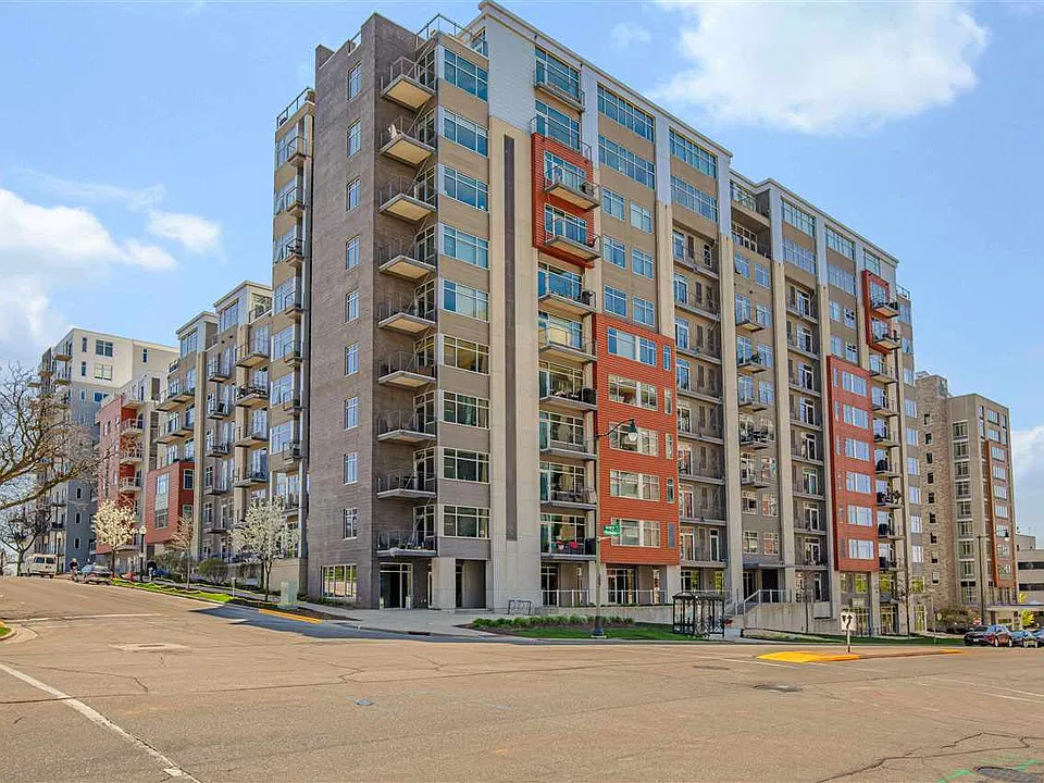 309 W Washington Ave #406