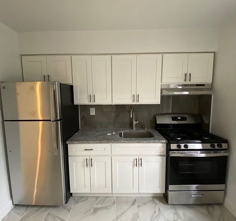 1st image of 189-14 Crocheron Ave #112B