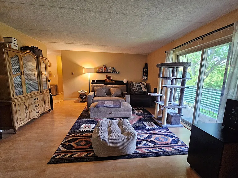 584 Fairway View Dr #2J — Photo 4