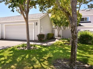 2318 Lakeview Dr, Santa Rosa, CA 95405