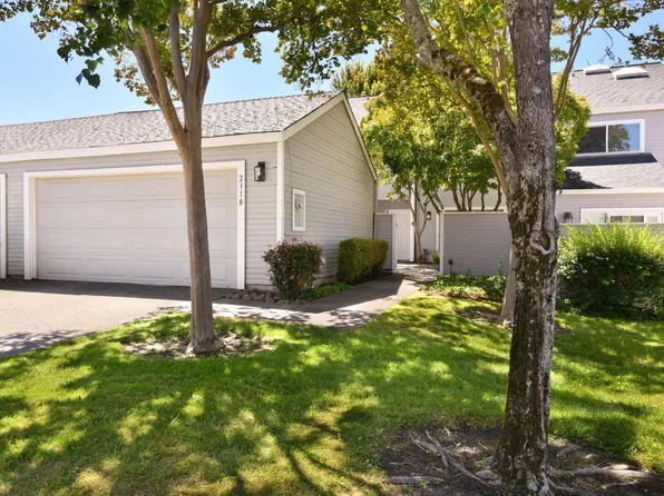 2318 Lakeview Drive, Santa Rosa, CA 95405