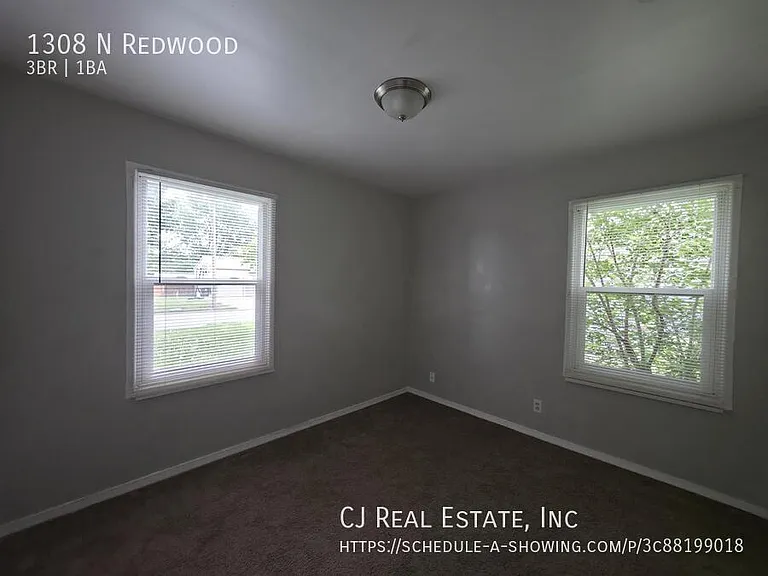 1308 N Redwood Dr — Photo 8