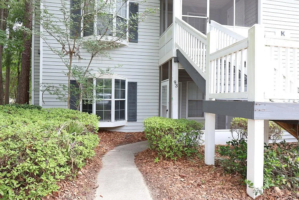 2 bed, 2.0 bath, 1156 sqft, $1,295 — Photo 2