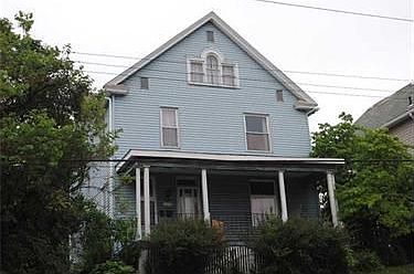 1st image of 209 S 4th St