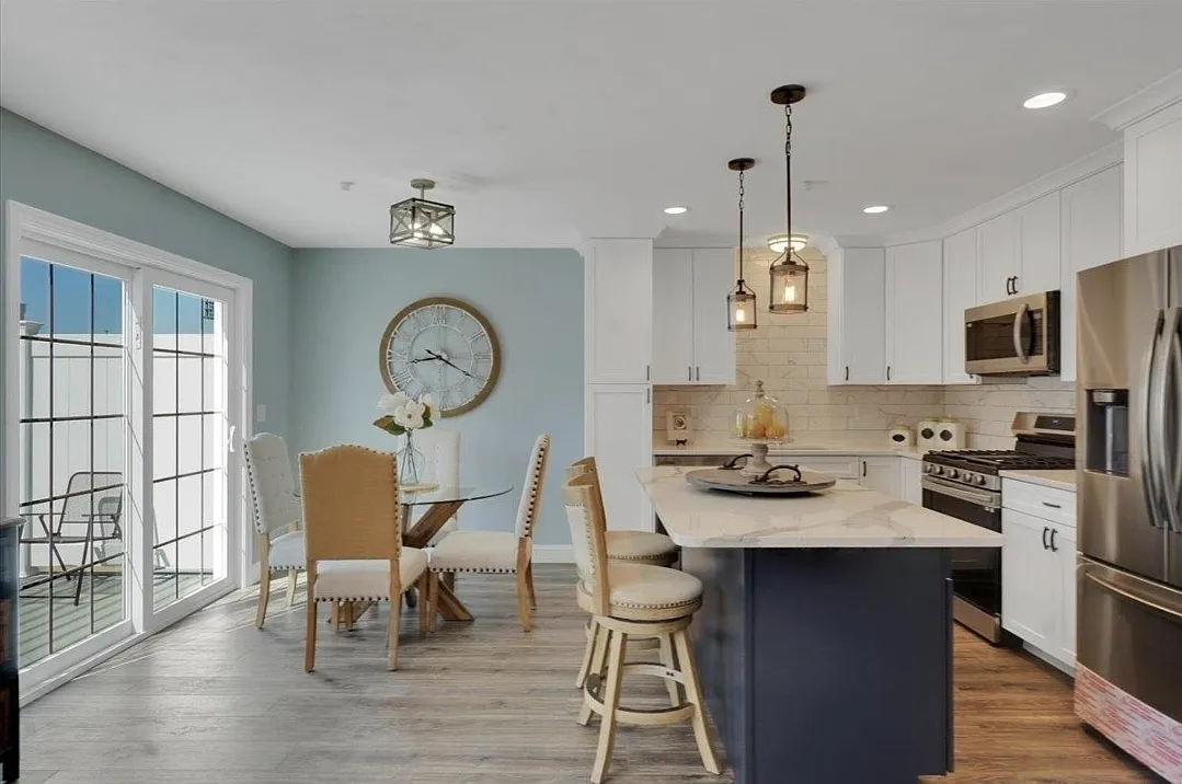 Building Photo - 5 Dumaine Ave #C