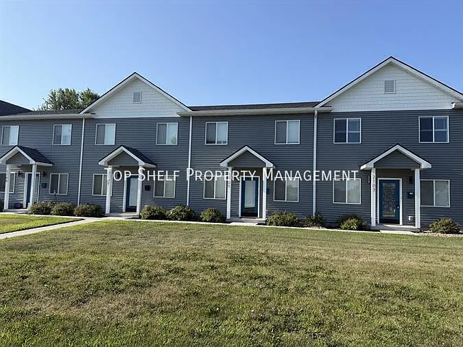 2103 Willis Ave — Photo 12