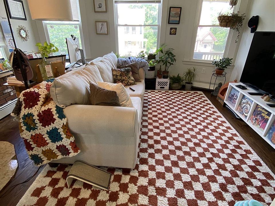 Unit 2 - Living Room