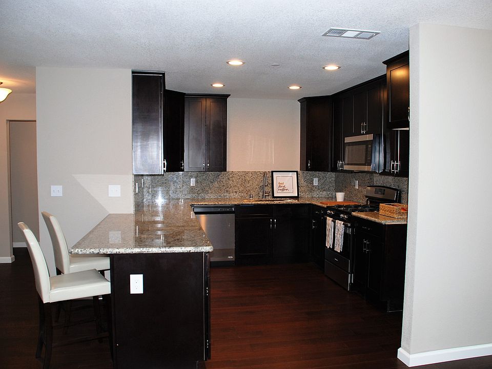 1st image of 7604 Mimosa Way