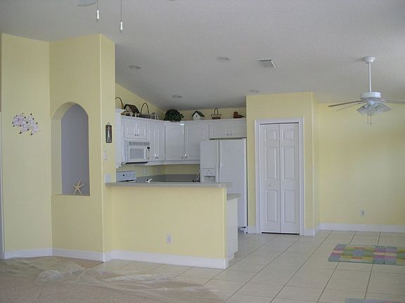 Open kitchen