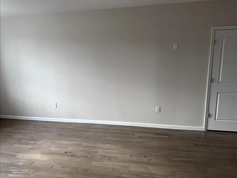 946 18th Ave #5D — Photo 3