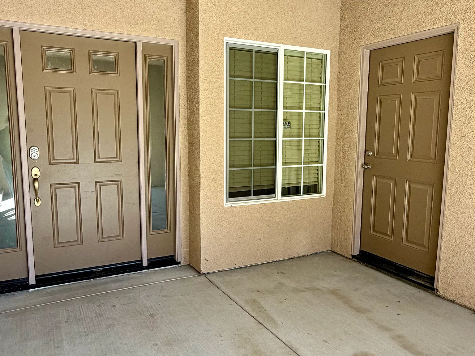 3 bed, 2512 sqft, $2,750 — Photo 3