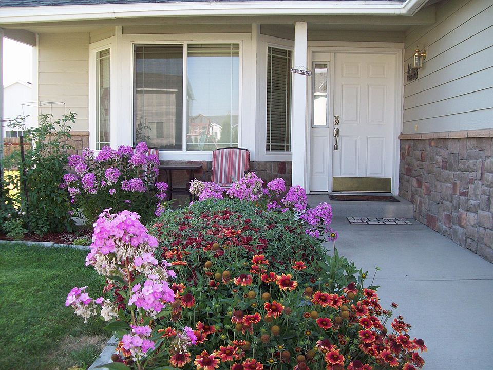 Front flower bed