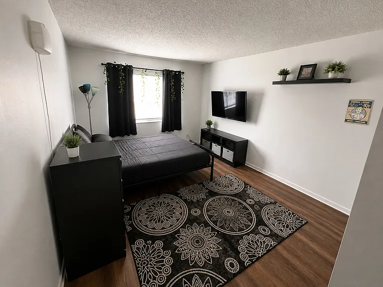 670 Kenwick Cir #204 — Photo 16