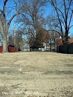 2nd image of 2515 E 24th St