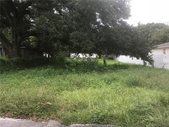 5th image of 4009 E Miller Ave