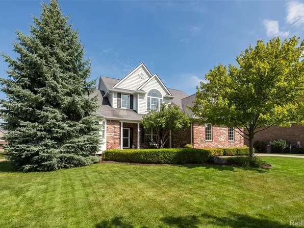 54892 Grenelefe Cir W, South Lyon, MI 48178