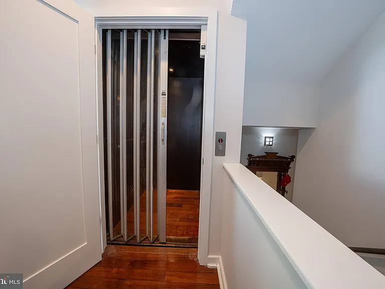 601 Poplar St — Photo 14