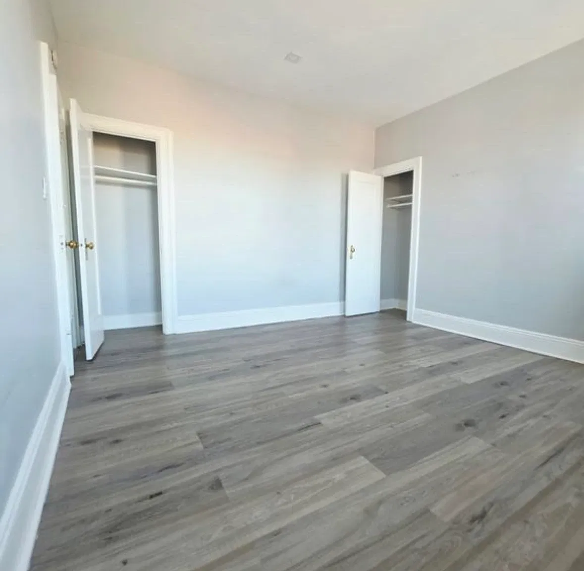 2 bed, 800 sqft, $2,300 — Photo 2