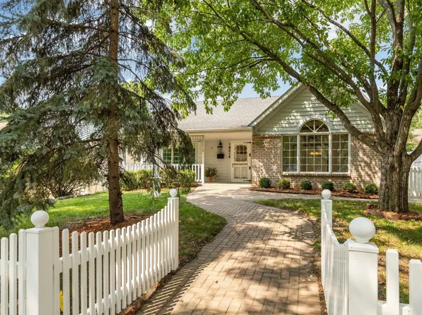 1951 Montreal Ave, Saint Paul, MN 55116