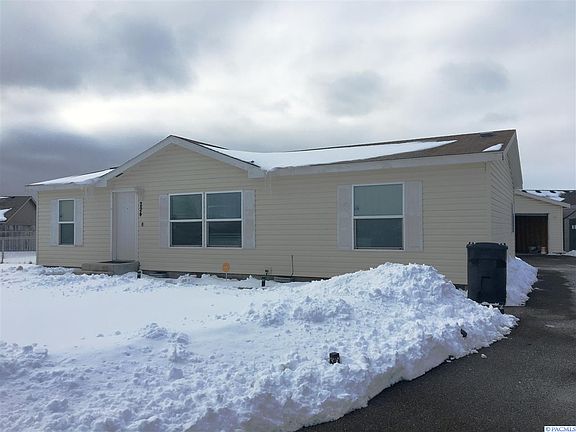 3rd image of 224 N Alvina Ct