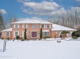 911 Seybert St, Hazleton, PA 18201