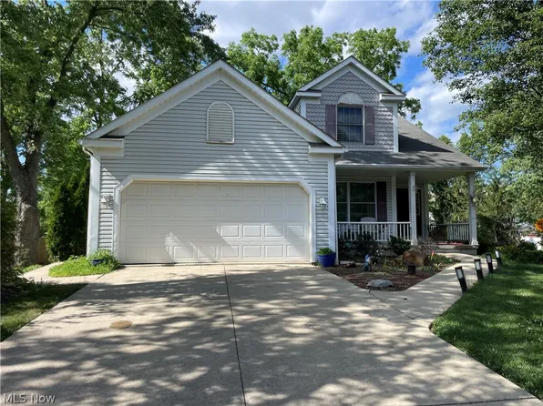 8603 Murray Rd, Valley View, OH 44125