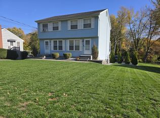 462 S Elm St, Wallingford, CT 06492