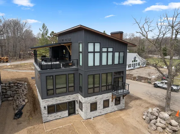 9832 Birch Bay Dr SW #202, Nisswa, MN 56468