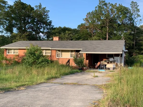 1033 Broad St, Hartsville, SC 29550