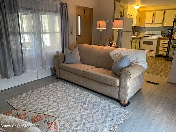 5th image of 1005 Waterway Dr