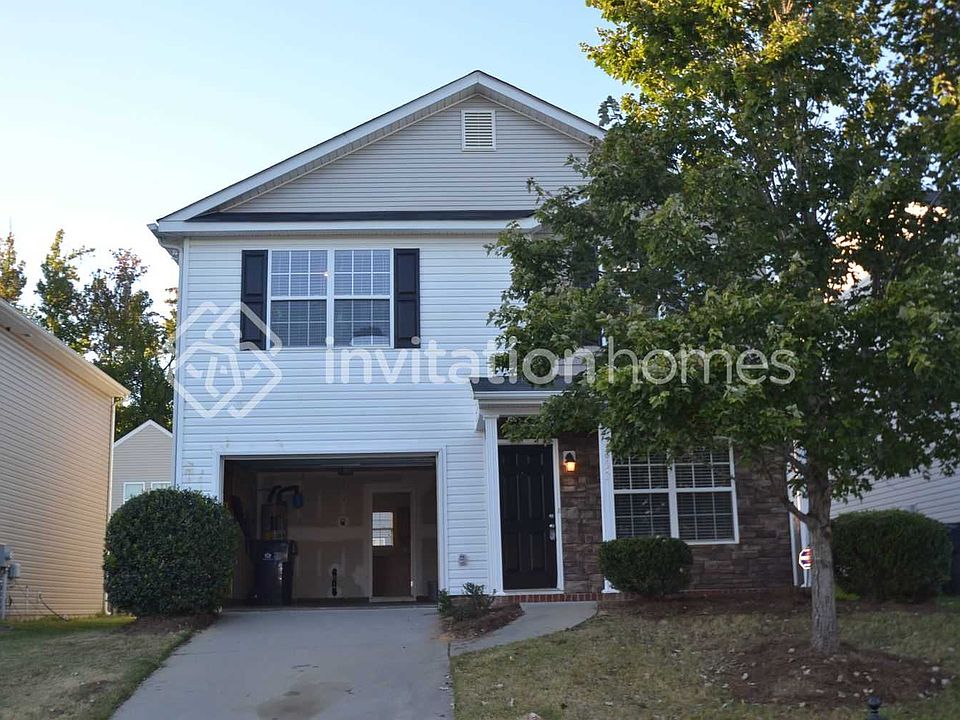 1st image of 3923 Damask Dr