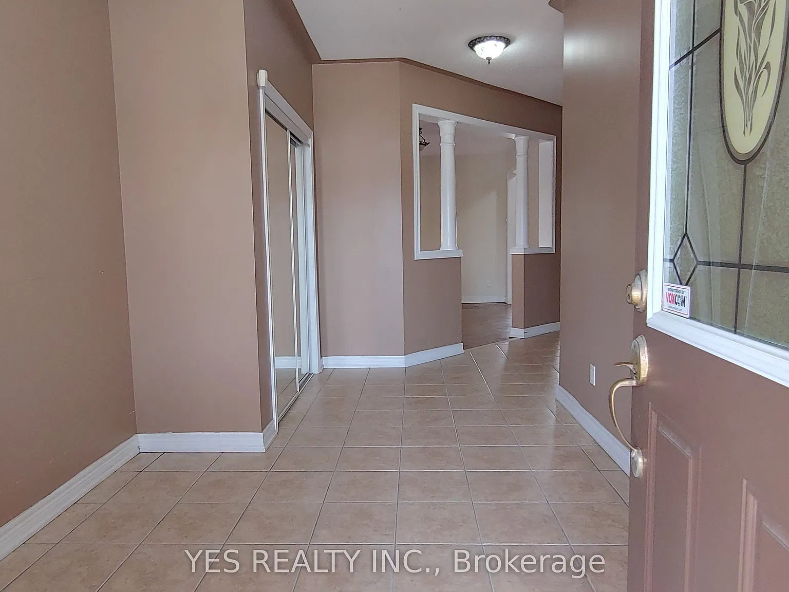 4 bed, $3,200 — Photo 2