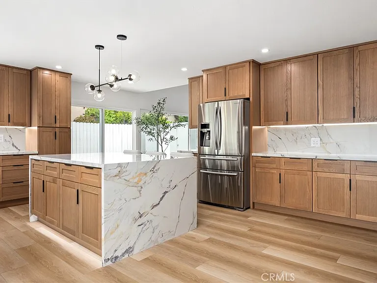 24091 Marathon St — Photo 16