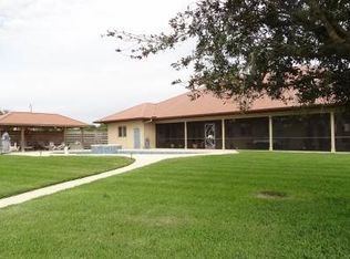 1127 Sabal Palm Dr, Okeechobee, FL 34974