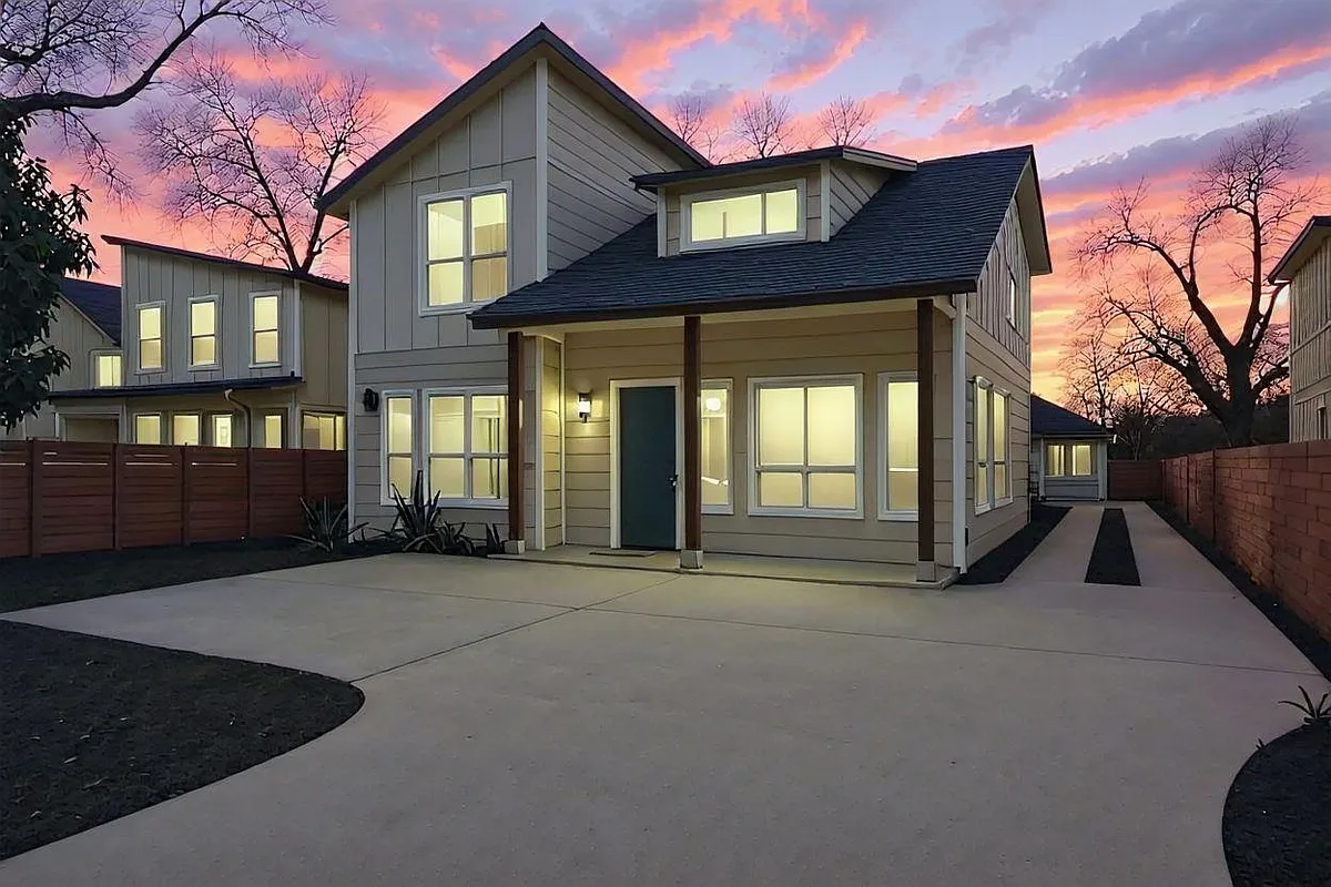 Building Photo - 1126 Linden St #1