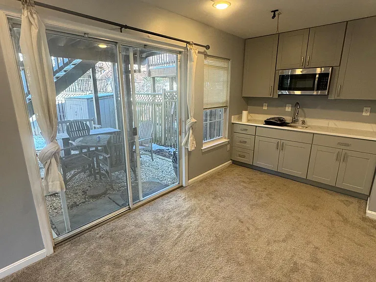 Yankee Harbor Dr — Photo 8