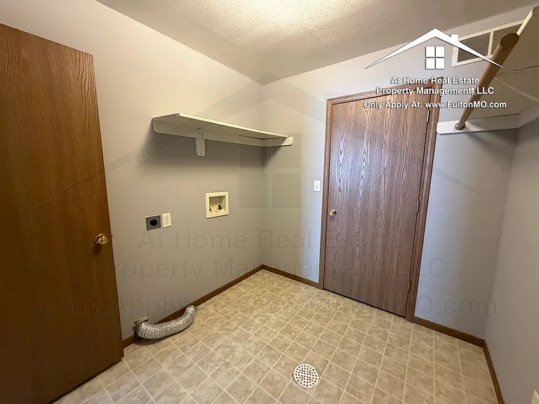427429 Sabre Cir — Photo 24