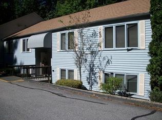 18 Maria Ave APT B, Southbridge, MA 01550