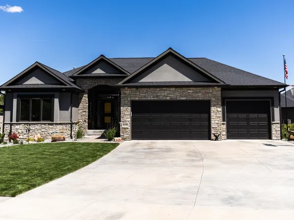 8540 Look Out Ln, Lincoln, NE 68526