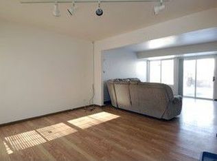 985 Symphony Dr, Aurora, IL 60504