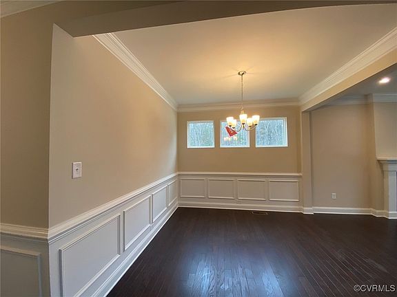 4th image of 10800 Weigela Court Gln