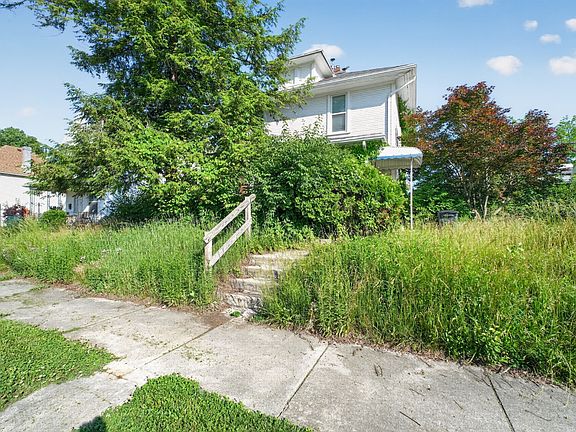 2nd image of 2238 Columbus Ave